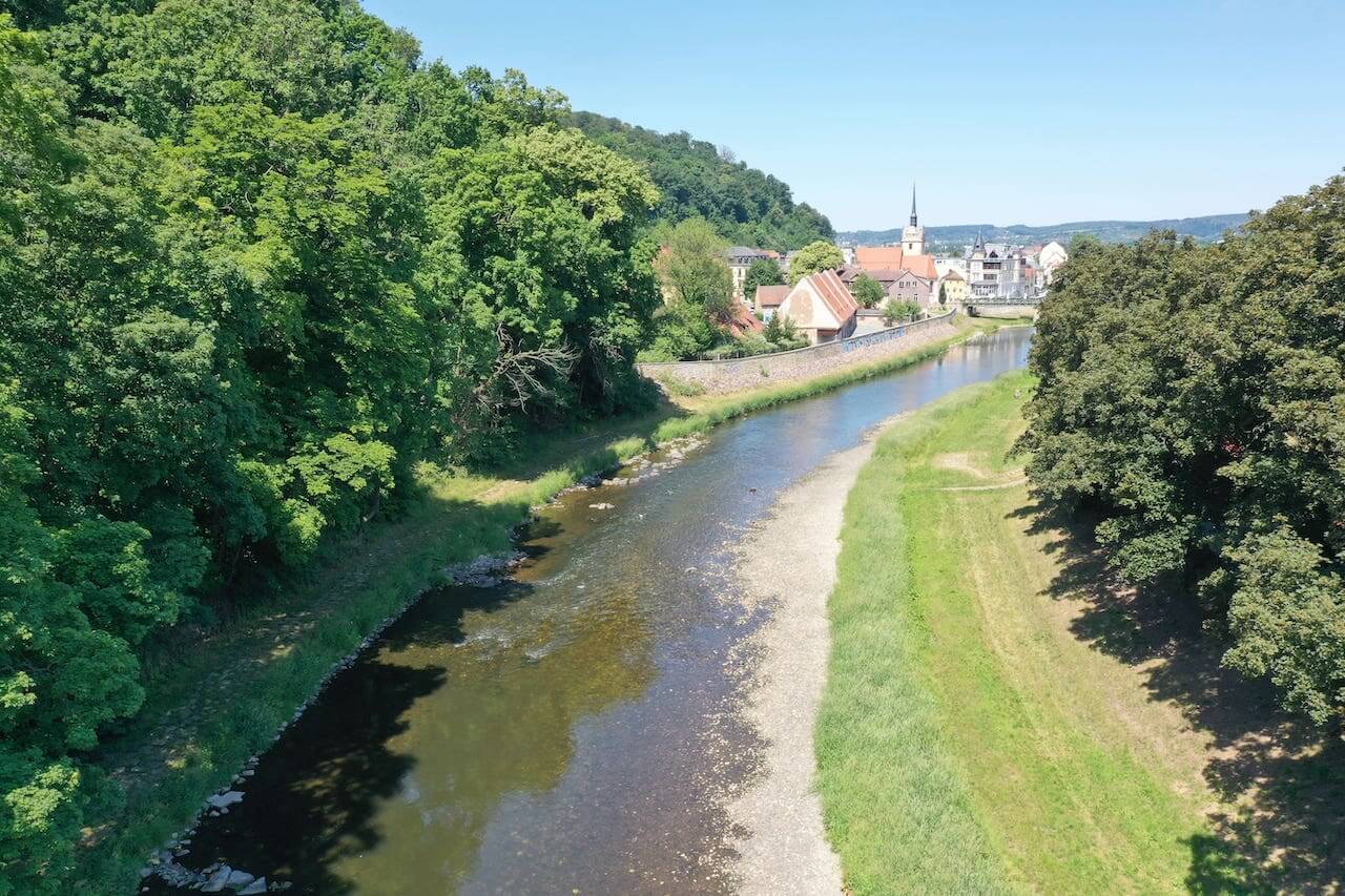 Blick vom Fluss auf die Untermhaus